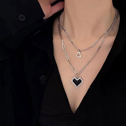 Black Peach Heart Double Layered Chain Necklace (301008)