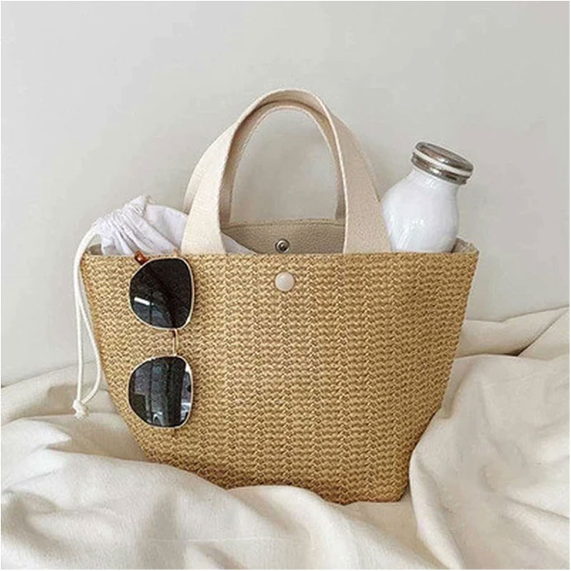 Female Seaside Beach Vacation Woven Straw Bag - Brown