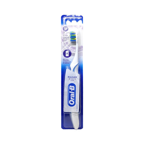 Oral-B Pulsar 3D White Luxe Battery Powered Medium Toothbrush - Pastel Blue