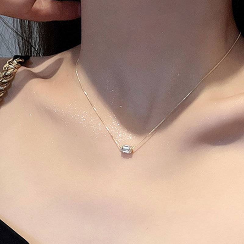 Super Fairy Clavicle Chain Crystal Small Pendant Necklace (301095)