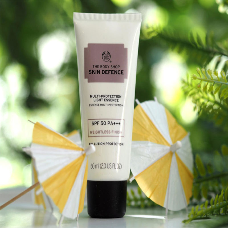 The Body Shop Skin Defence Multi-Protection Essence SPF50 PA+++ 60ml - Light