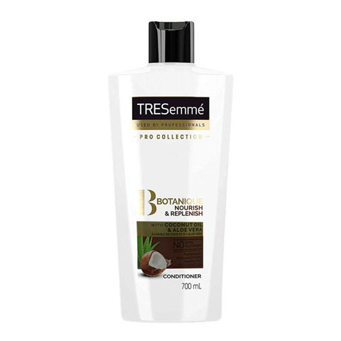 Tresemme Botanique Nourish & Replenish With Coconut Oil & Aloe Vera Conditioner 700ml