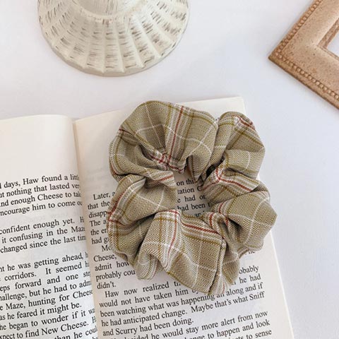 Vintage Scrunchie Stretch Headband - Beige