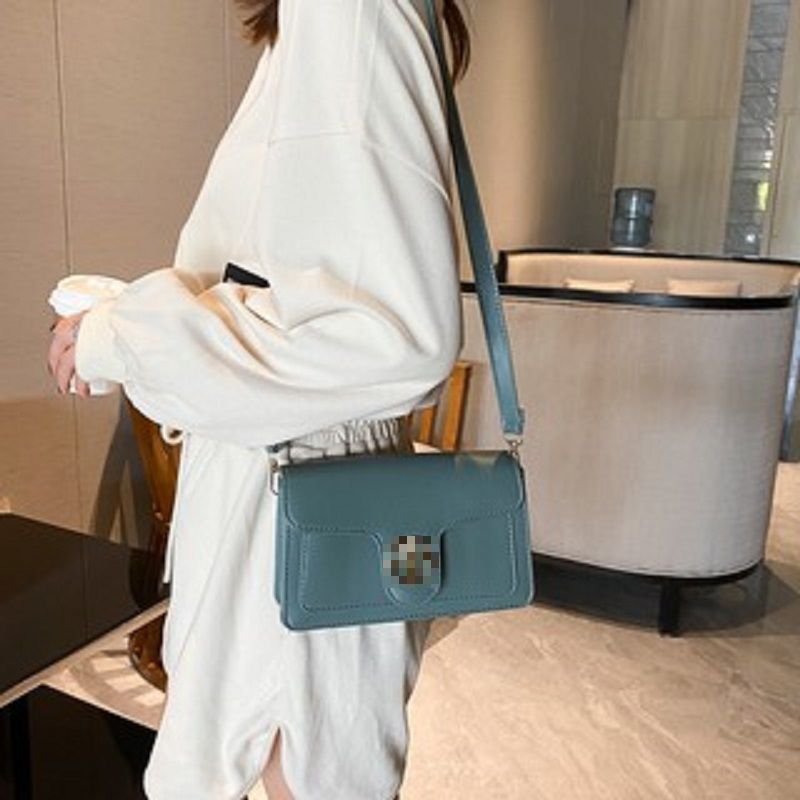 Women's Fashionable Popular Korean Style Small Bag (1001023)