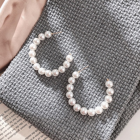 Women's Simple C Shaped Pearl Stud Earrings - 04